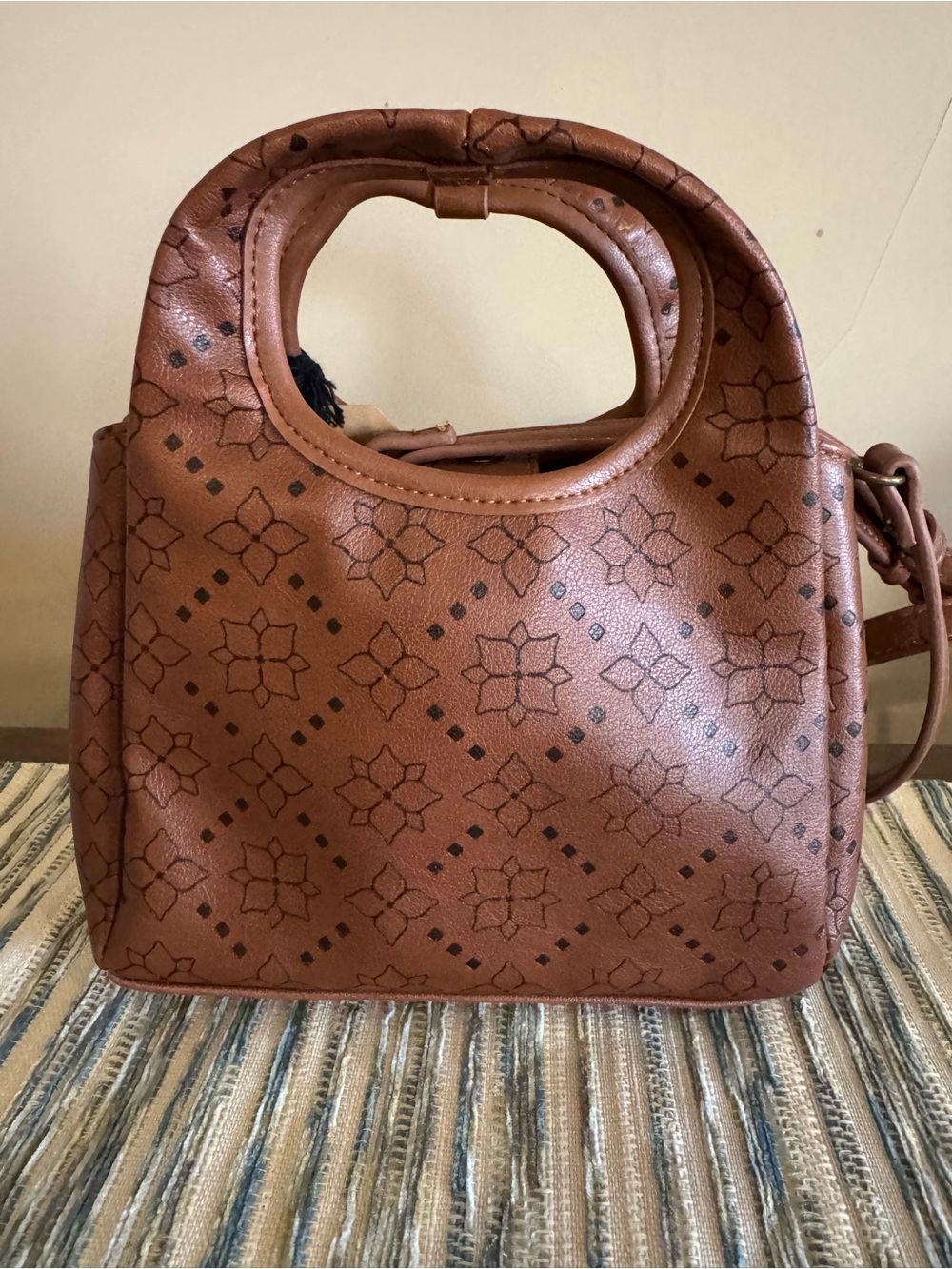 Frye and Co. Tinsley mini crossbody NWT - Picture 5 of 8